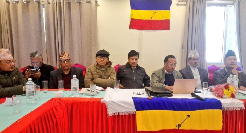 पदाधिकारीसहित पुगेका कमल थापाले ग्रीनलिफ रिसोर्टमा गर्दैछन् छलफल